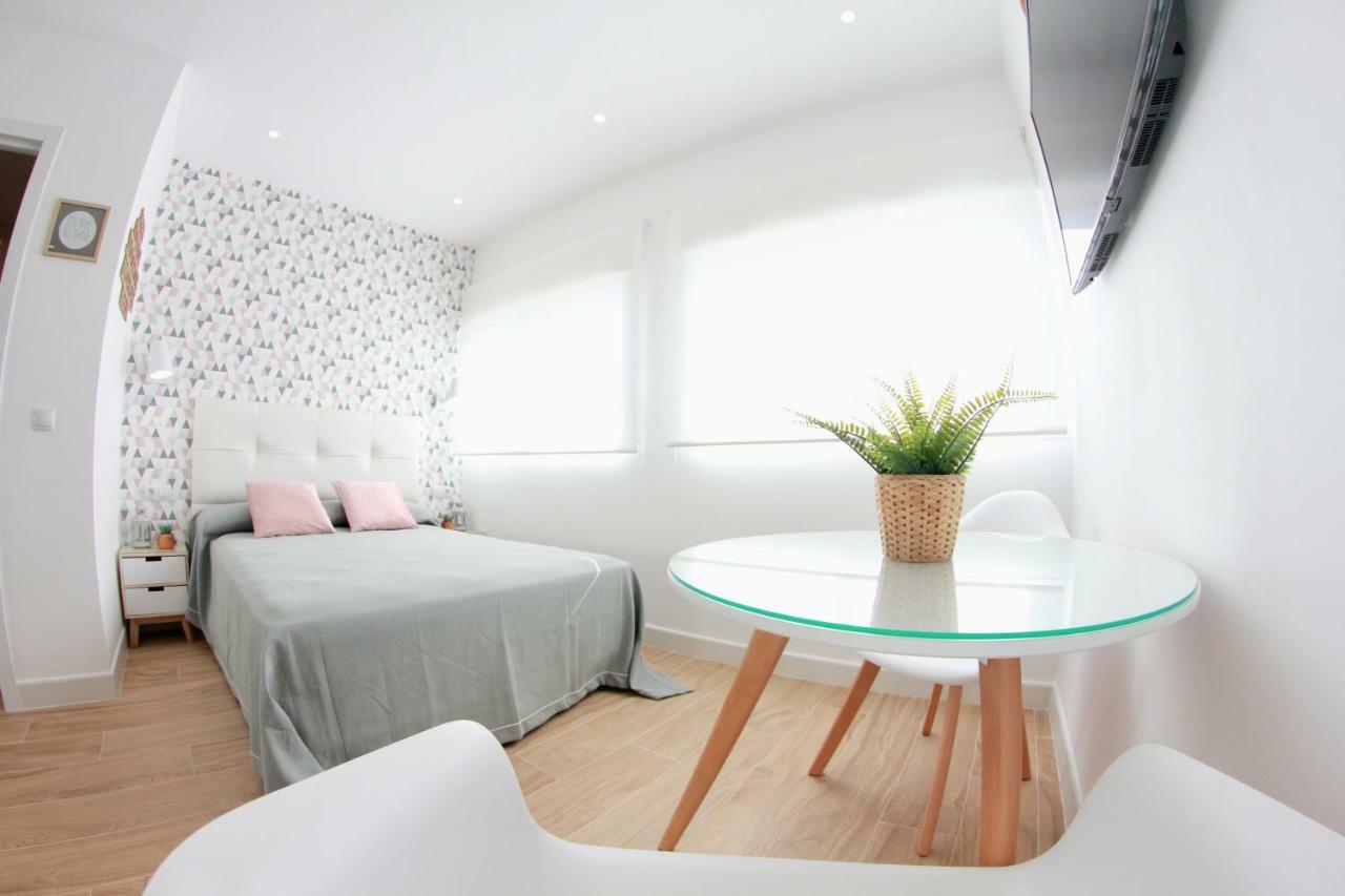 Pangsapuri studio 25 m² dengan 1 bilik mandi peribadi di Pusat Bandar Torremolinos Luaran gambar