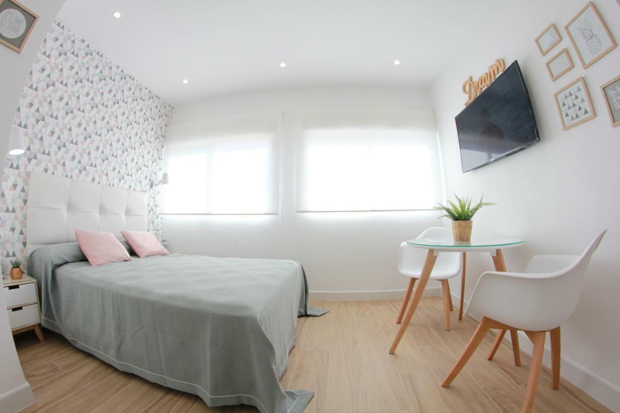 Pangsapuri studio 25 m² dengan 1 bilik mandi peribadi di Pusat Bandar Torremolinos Luaran gambar